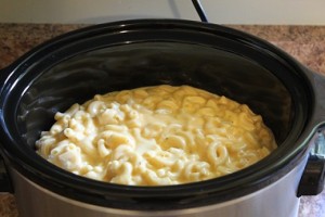 Crock pot mac and cheese_b